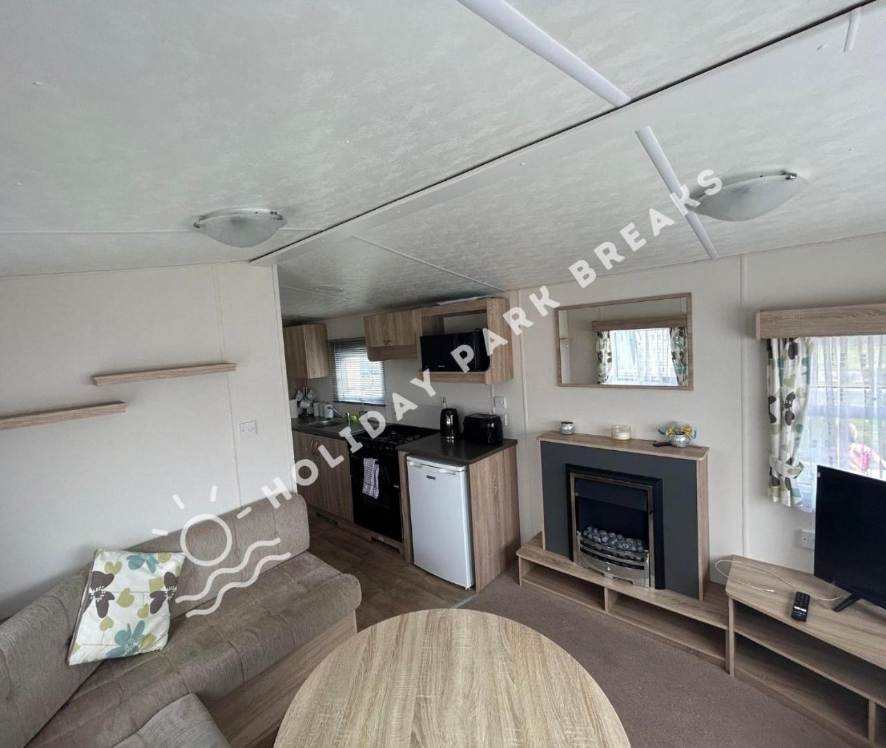 Bronze 2 Bed Villa Селси Екстериор снимка